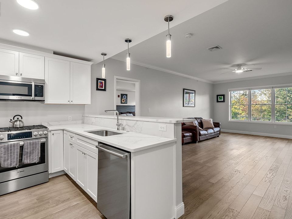 1st image of 131 Eliot St #204