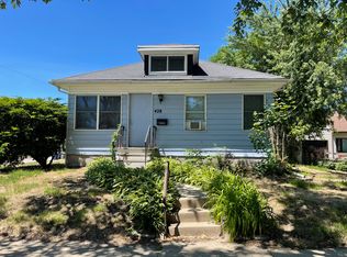 428 Moseley St, Elgin, IL 60123