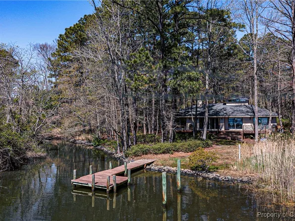 229 Oyster House Rd, White Stone, VA 22578