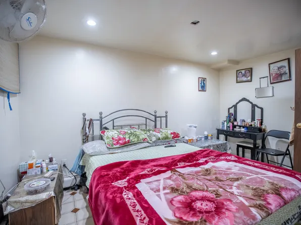 2153 63rd Street image 8 of 14