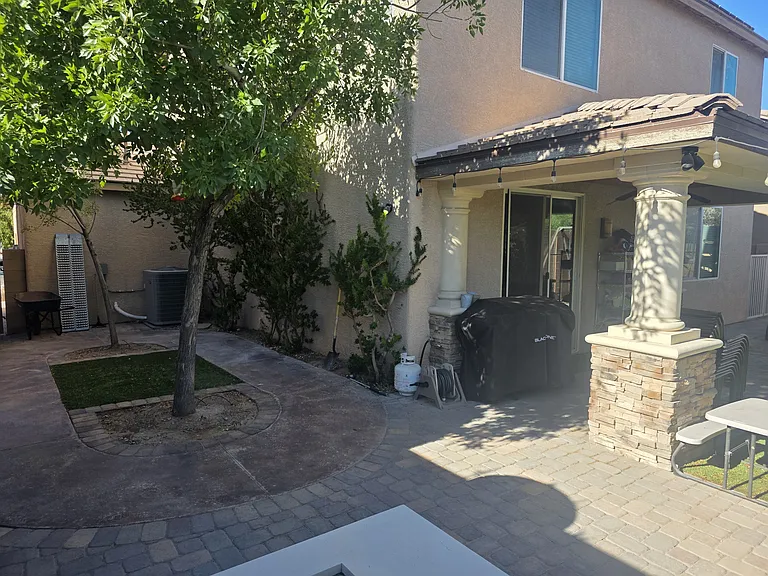 9225 Dorrell Ln — Photo 5