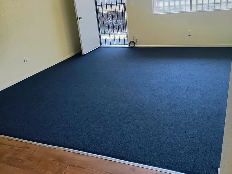 140 E Manchester Ave #6 — Photo 4
