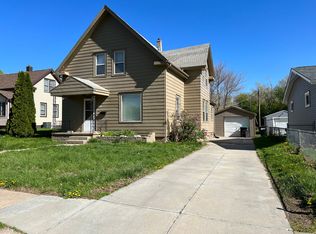 3704 Arbor St, Omaha, NE 68105