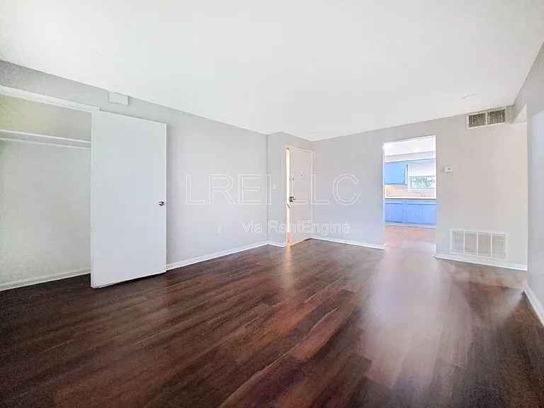 1711 Valley Forge Way #4 — Photo 10