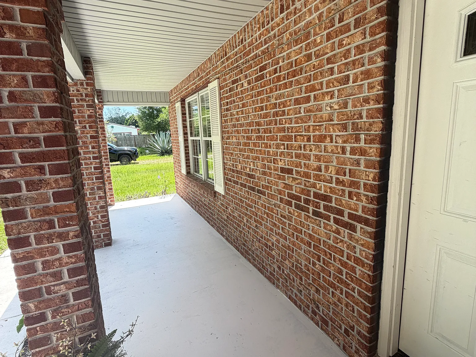3 bed, 1923 sqft, $2,900 — Photo 3