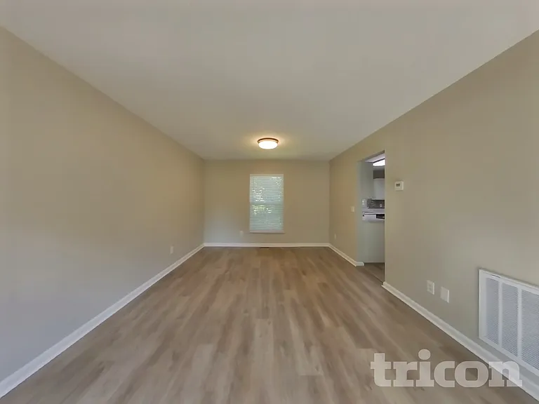 2536 Bayview Dr — Photo 16