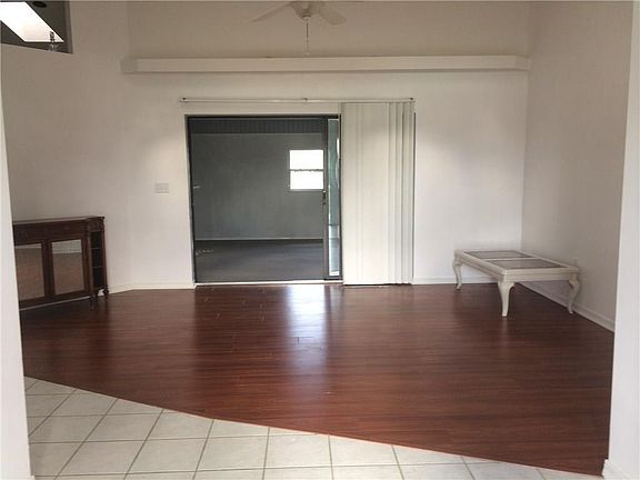 5th image of 1713 Plantation Cir SE