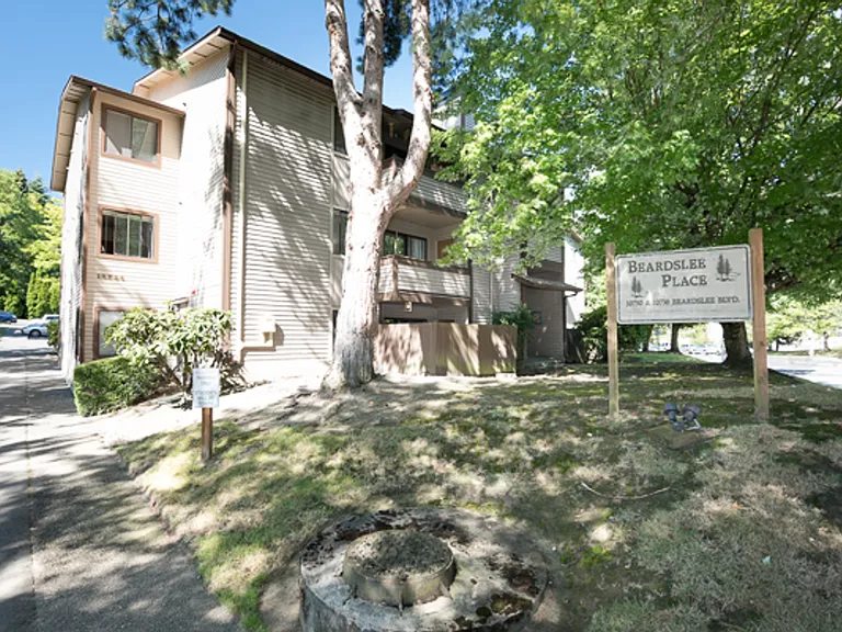 Beardslee Place Apartments — Photo 8