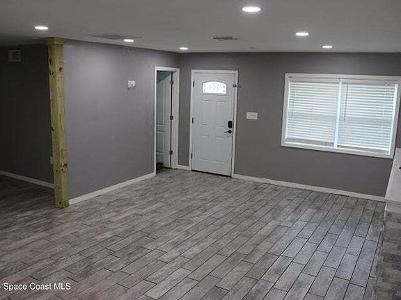 3rd image of 491 Seacrest Ave
