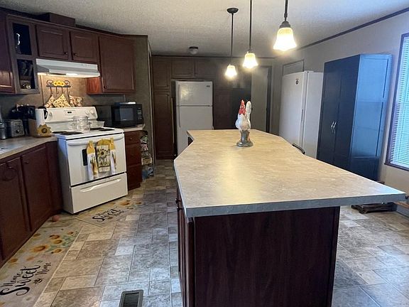 4th image of 151 S Vevay Dr
