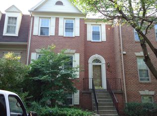 12304 Quiet Hollow Ct, Fairfax, VA 22033
