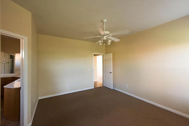 1905 N 2070 W — Photo 14