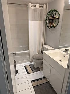 5th image of 10 Capreol Ct #651
