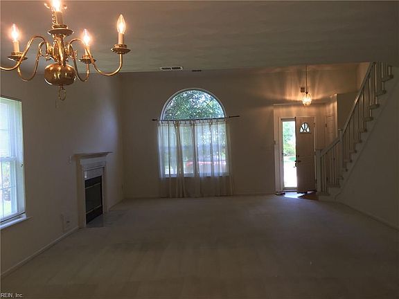 3rd image of 6906 Leyton Pl