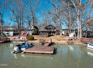 244 Arrow Point Rd, Jackson, GA 30233