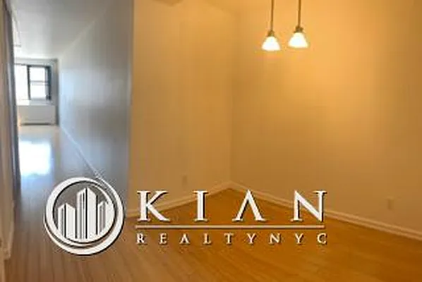 Rented by Kian Realty | media 18