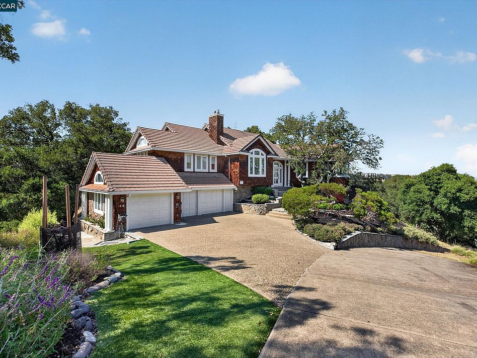 1st image of 10 Diablo Oaks Way