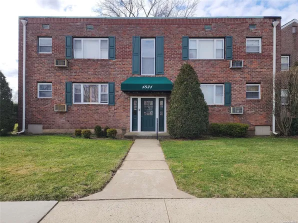 1831 Oliver Avenue #3, Valley Stream, NY 11580