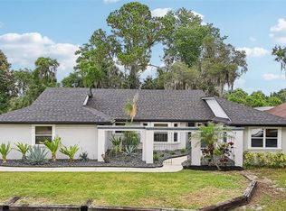 15603 Kezer Rd, Tavares, FL 32778