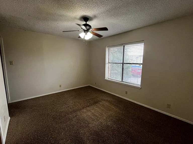 3834 Lake Ridge Dr — Photo 10