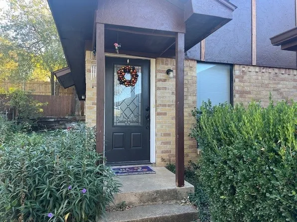 2641 Woodmont Trl, Fort Worth, TX 76133