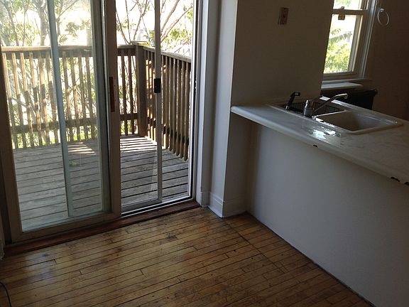 5th image of 217 Des Plaines Ave APT 2