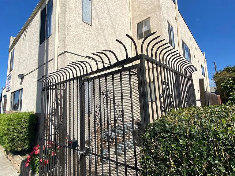 3600 E 7th St — Photo 2