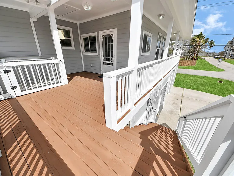 710 Kipp Ave — Photo 30