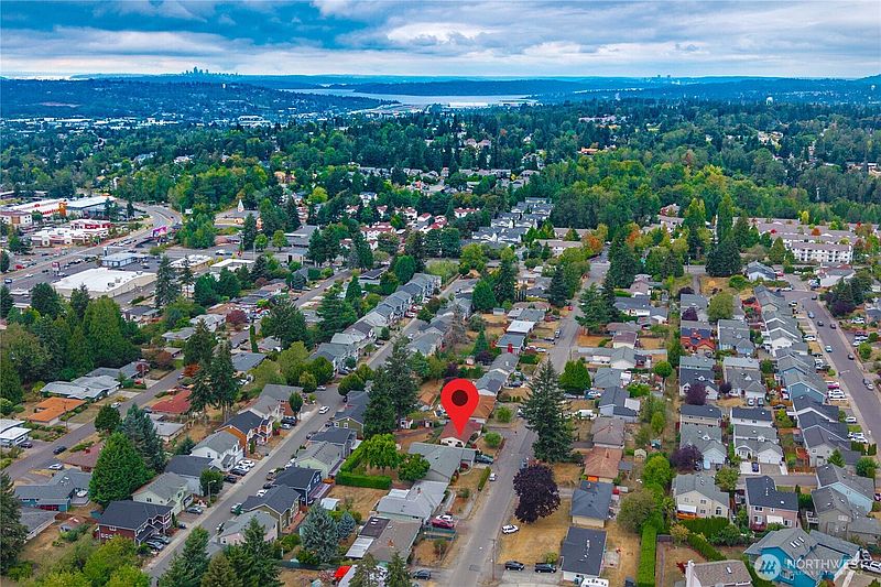 4th image of 17825 111th Avenue SE