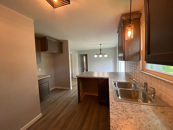 5th image of 4352 Fairwood Dr
