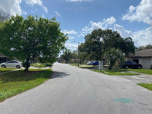 4th image of 608 Whippoorwill Dr