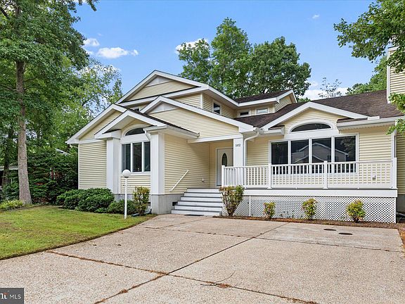 2nd image of 502 Doral Dr