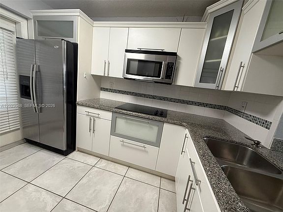 4th image of 1893 S Ocean Dr APT 506