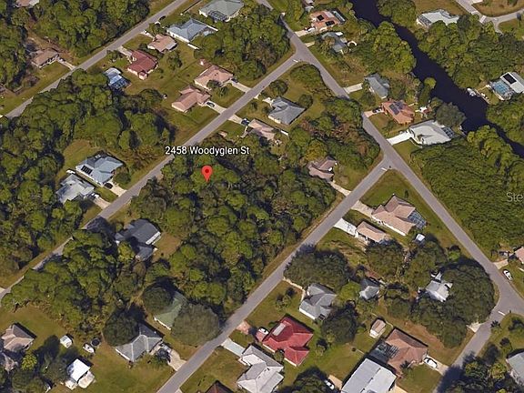 3rd image of 2458 Woodyglen St