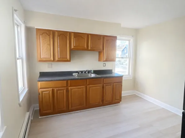 30 Erastus St Floor 2, Providence, RI 02909