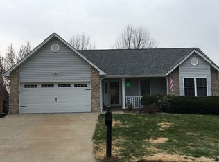 21 Georgetown Cir, O'Fallon, MO 63368