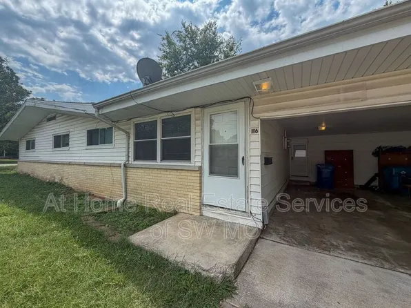 116 E Anderson St, Republic, MO 65738