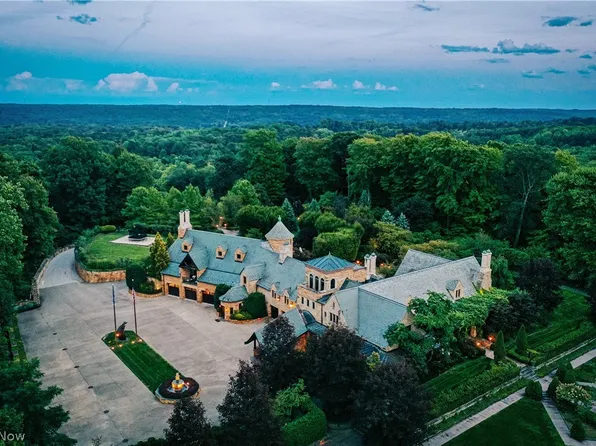 8900 Eagle Rd, Kirtland, OH 44094