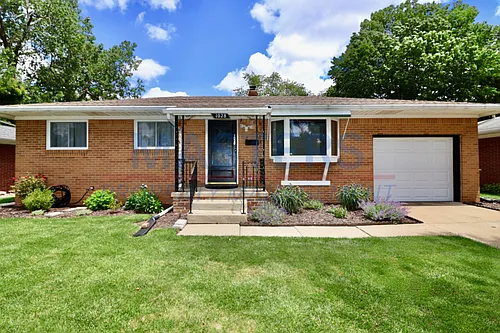 1028 Rosedale St Photo 1