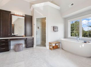 280 Dartmouth Ct, Burr Ridge, IL 60527