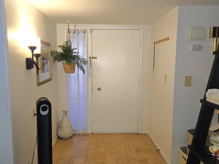 26481 Fordham Dr — Photo 4