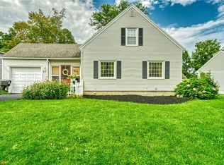 27 Sherwood Ave, Webster, NY 14580