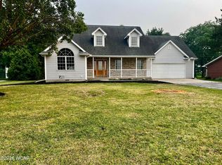 4044 E Bluelick Rd, Lima, OH 45801