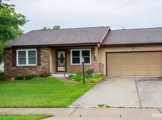 1833 Stonehedge Ln #A, South Bend, IN