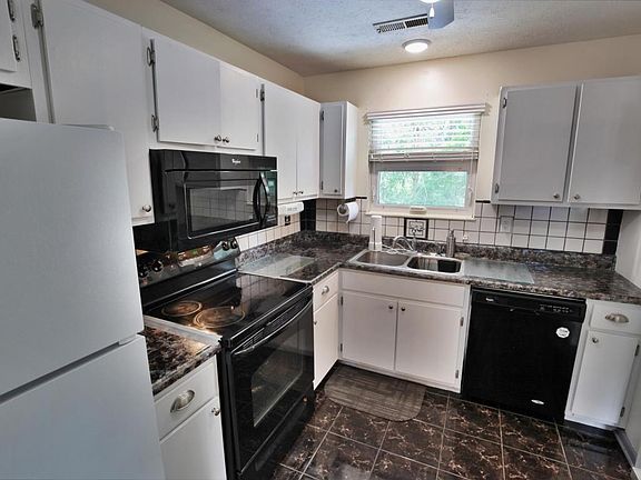5th image of 6304 Mill Creek Ln