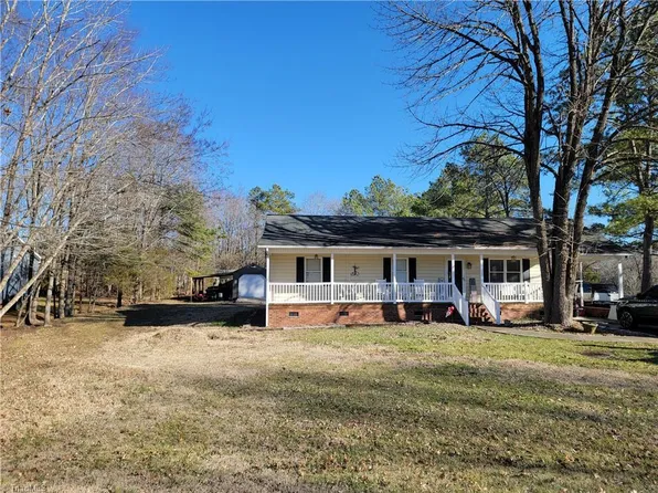 94 Tamworth Dr, Denton, NC 27239