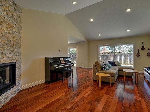 4th image of 1108 Blue Lake Sq