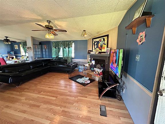 2nd image of 3261 Vz County Road 3204