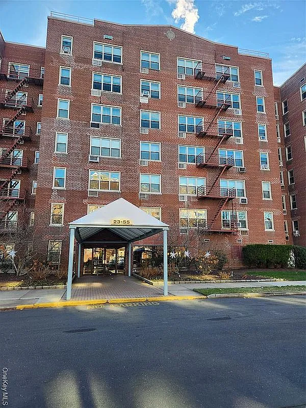 23-55 Bell Blvd #5A photo 1