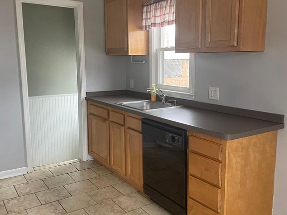 3rd image of 3812 20th St